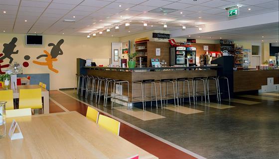 Sporthal kalverdijkje | B.V. Bouw- en Aannemingsbedrijf G. de Haan & Zn.