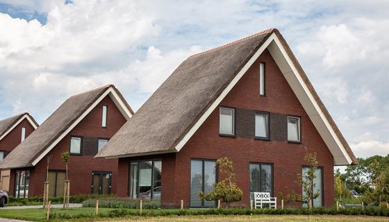 Nieuwbouw rietgedekte woningen | B.V. Bouw- en Aannemingsbedrijf G. de Haan & Zn.