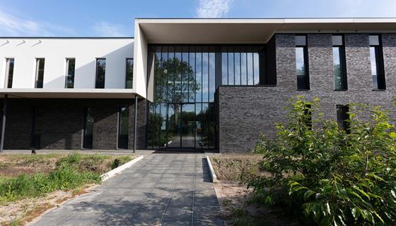 Nieuwbouw gezondheidscentrum Medisch Centrum De Es | B.V. Bouw- en Aannemingsbedrijf G. de Haan & Zn.