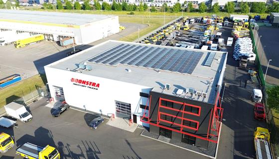 Bedrijfspand Boonstra Schadevoertuigen | B.V. Bouw- en Aannemingsbedrijf G. de Haan & Zn.