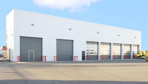 Bedrijfspand Boonstra Schadevoertuigen | B.V. Bouw- en Aannemingsbedrijf G. de Haan & Zn.